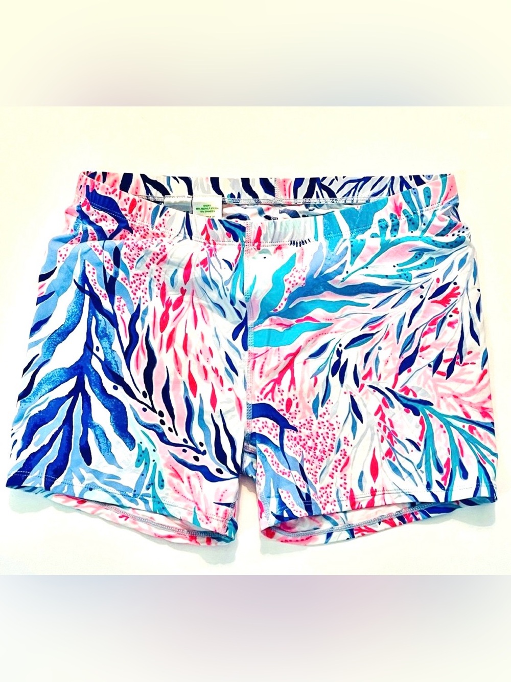 Lilly Pulitzer "Kaleidoscope Coral" print shorts Luxletic Size M